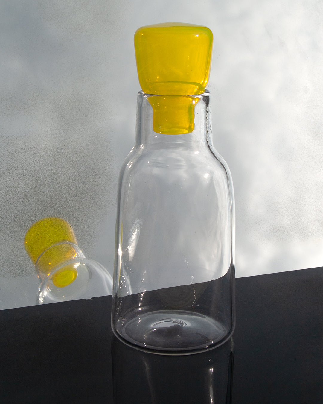 Carafe with Lemon Stopper