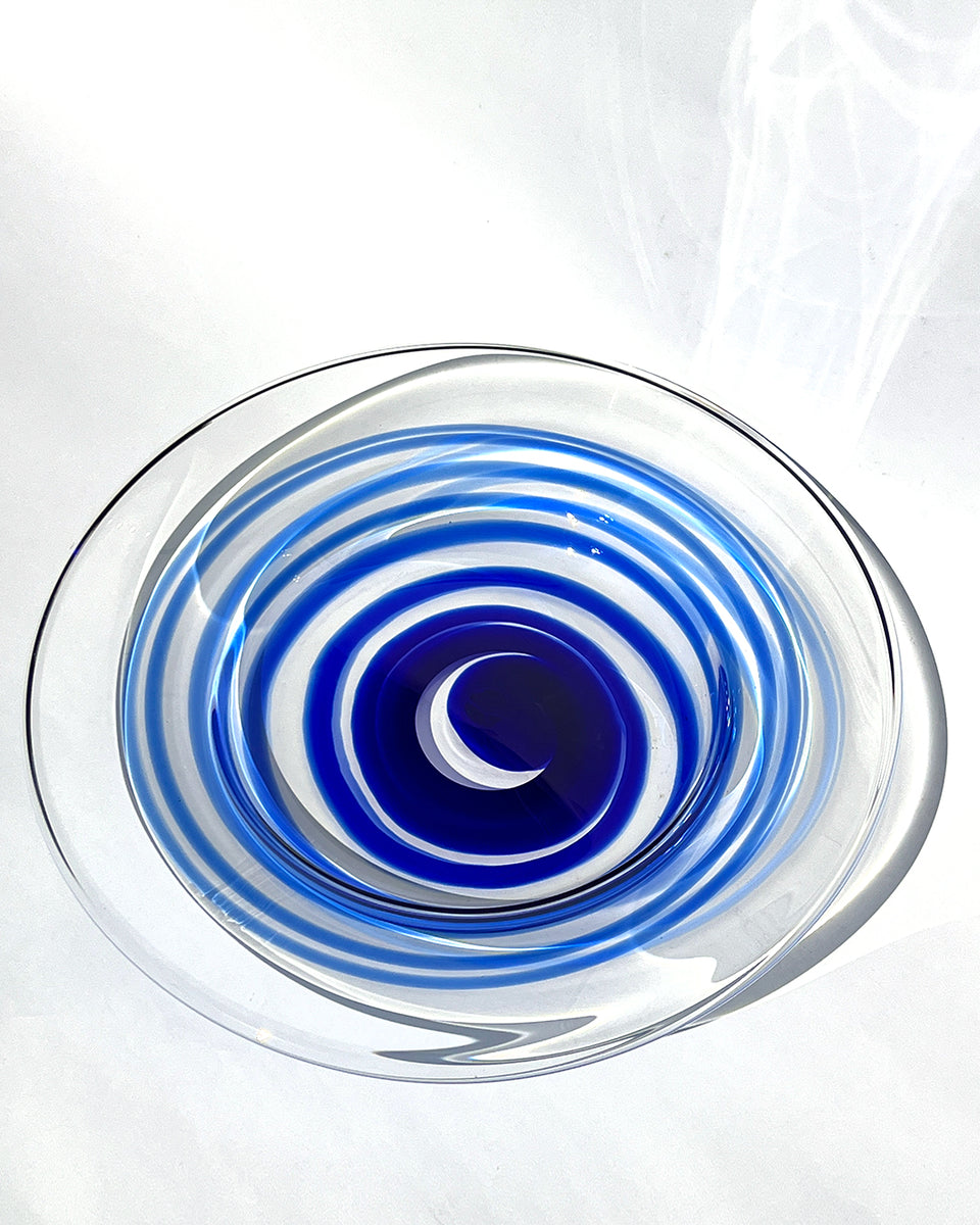 Handblown art glass plate from Sirius Glassworks Peter Gudrunas