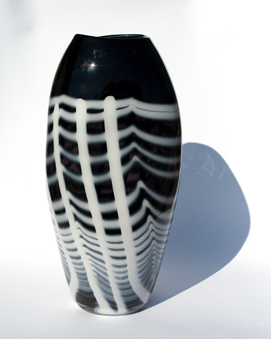 Vasarely Swish Vase