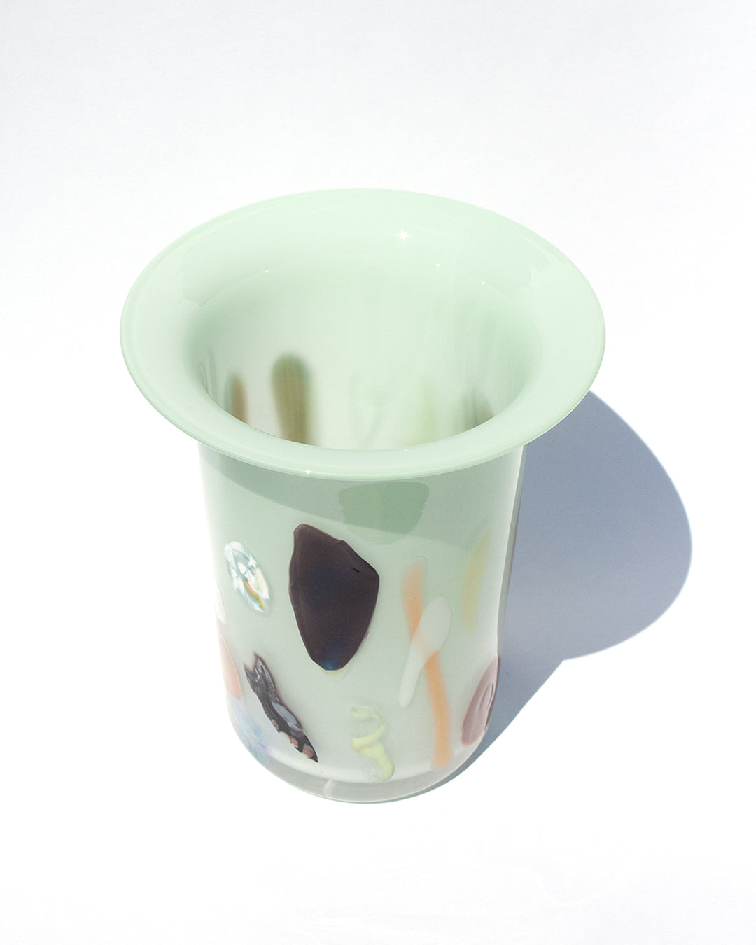 Mint Nassau Trumpet Vase