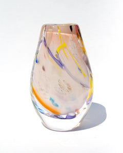Chiffon Nassau Triangle Vase