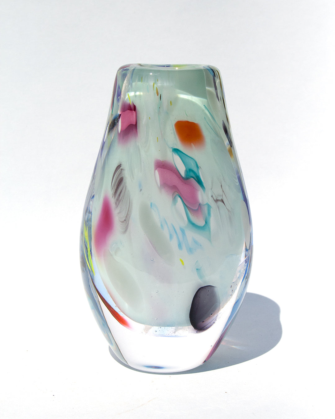 Mint Nassau Triangle Vase